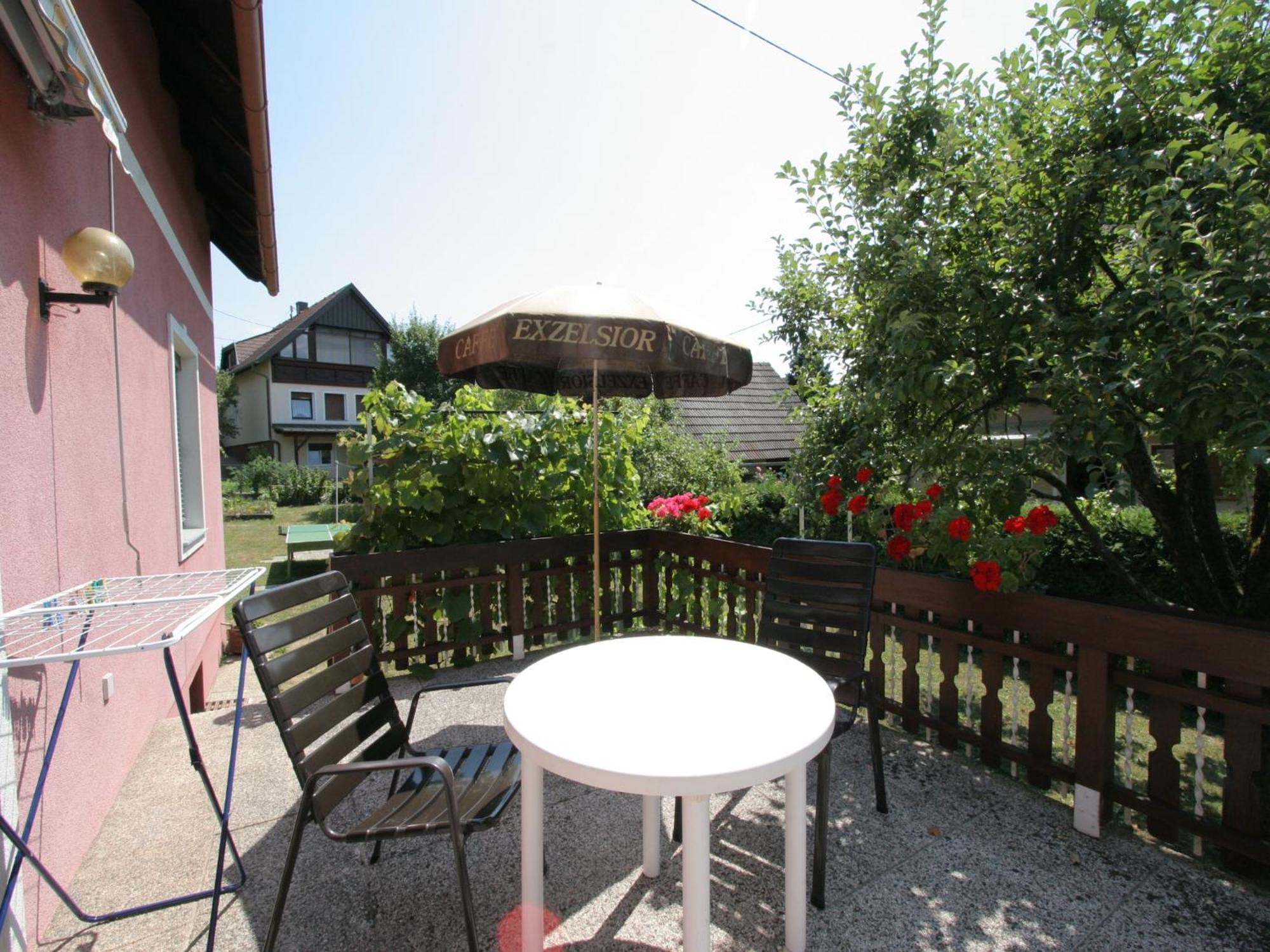 Modern Apartment With Garden Near The Petzen Ski Area In Eberndorf Carinthia Bagian luar foto